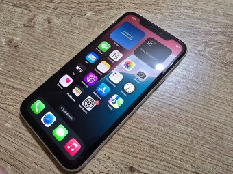 Iphone xr 64gb biele v super stave plnefunkcne ma len velmi - 2