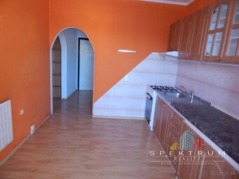 PREDANÉ-SPEKTRUM REALITY- Na Predaj 3-izbový byt, 70 m2, Han - 2