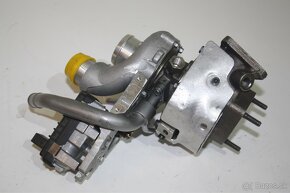 AUDI VW PORSCHE 4.2 TDI TURBO 057145873N - 2