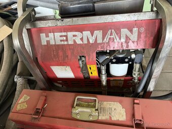 Predam hydraulicku zbijacku znacky Herman - 2