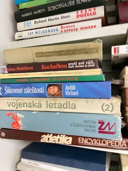 Ponúkam knihy všehochuť za lubovolný príspevok - 2