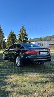 Jaguar XF 2.0 132kw AWD - 2