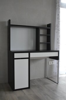 Písací stôl, stolík - 2