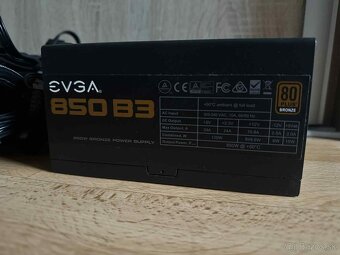 plne-modulárny zdroj EVGA 850 B3 (80+ Bronze 850W) - 2
