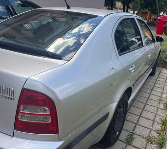 Škoda Octavia - 2