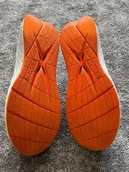 9x Pánské běžecké sportovní boty Hoka - 2