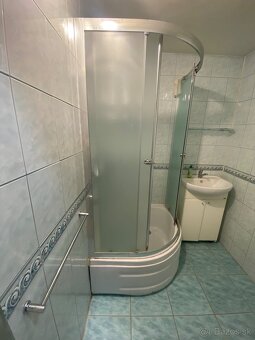 Predám starší sprchovací kút - 2