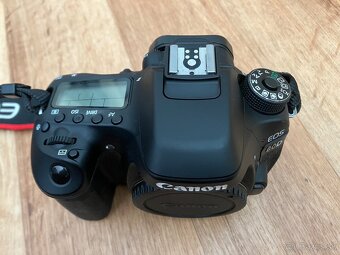 Canon EOS 80d + 17-55 f/2.8 - 2