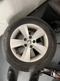 ZÁNOVNÉ ZIMNÉ 5x112 215/60 R16 - 2