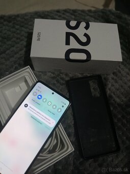 Samsung S20 fe - 2