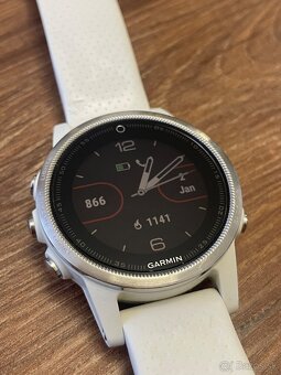 Garmin Fenix 5s - 2