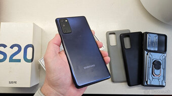 Samsung Galaxy S20 FE + obaly - 2