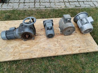 predám elektromotory uhlove prevodovky - 2