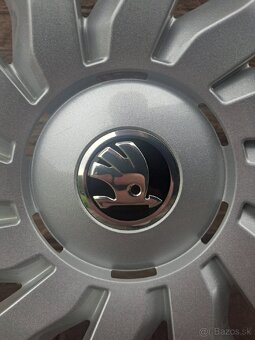 Puklica R16 Octavia 3 - 2