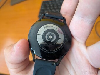 Predám Galaxy watch 4 44mm - 2