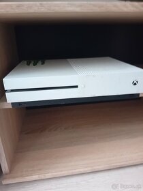 Xbox one S 781 GB - 2
