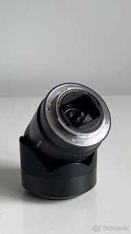Carl Zeiss Sonnar T FE 55mm f/1.8 ZA + UV filter + slnečná c - 2