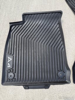 AUDI A4 (B9) originál gumové rohoze - 2