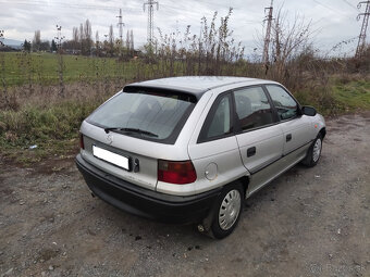 Opel Astra F 1.4 44 kW - 2