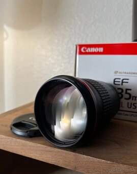 Canon EF 135mm f/2L USM - 2
