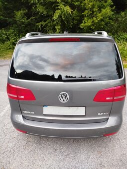 VWTouran predam - 2