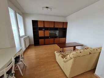 Prenájom 2 izbový byt Bratislava Karlova Ves - 2