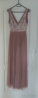 Tmavoružové spoločenské šaty - 2