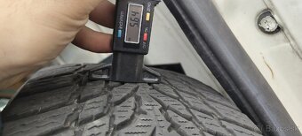 Zimné Nokian Snowproof 205/60/16 96H - 2