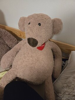 Predam plyšovych medvedov - 2