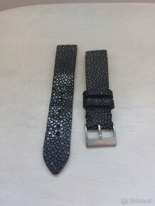 Cierny Stingray Remienok 20mm - 2