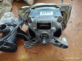 Motor a čerpadlo pracka - 2