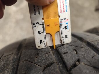 Letné 215/70 R15c bridgestone - 2