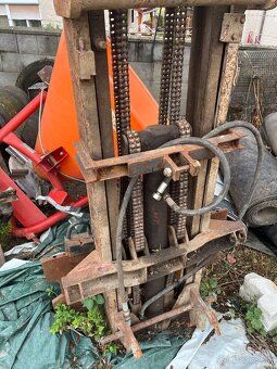 Zdvihacie zariadenie - 2