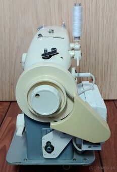 Šijací stroj Veritas. - 2