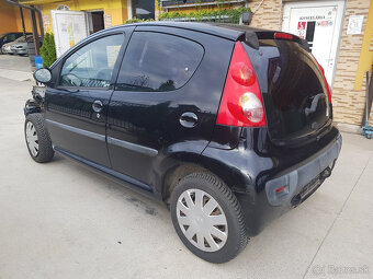PEUGEOT 107  1,0B  50KW  RV.2006 - 2