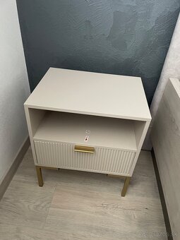 Nočný stolík - 2