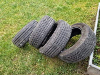205/55R16 - 2