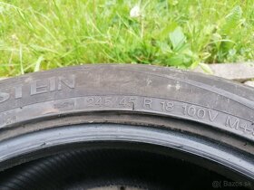 Zimná pneu Vredestein 245/45 R18 100V - 2