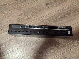 One Connect Box Samsung 75Q7 / Q8 / Q9 - 2