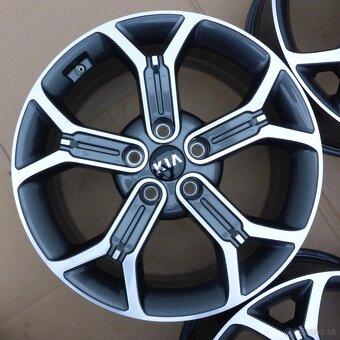 KIA X-CEED R18 ORIG ALU+6 BALENIE  PROFI ČISTIACEHO PRÍPR. - 2