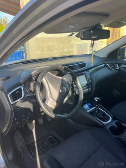 Nissan Qashqai - 2