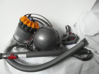 Dyson Ball DC 33C - 2