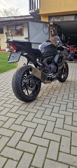 Yamaha r7 - 2