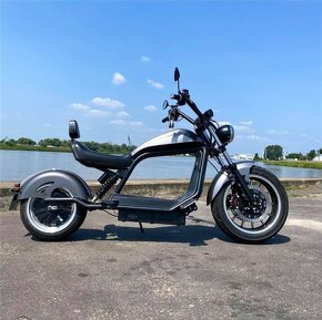 Cestná Elektro Motorka - 2