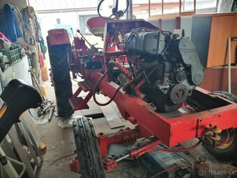 Prodám traktor RS - 2