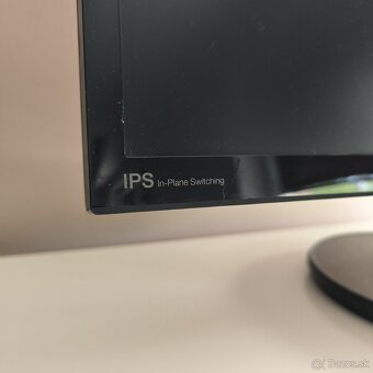 Monitor Acer | tri čiary cez obraz - 2