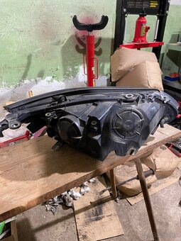 Svetlo H7/H7 Bmw e60/e61 Hella predfl - 2