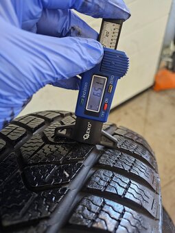 Zimné Pneu Pirelli 205/60 R16 - 2