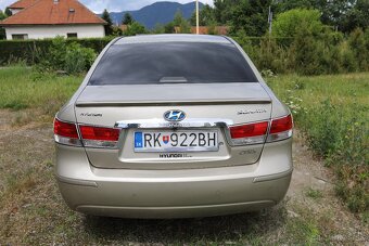 hyunda sonata NF Crdi - 2