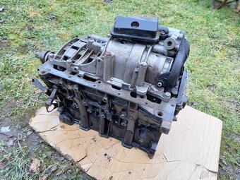 Motor BMW e90 320d 120 kw - 2